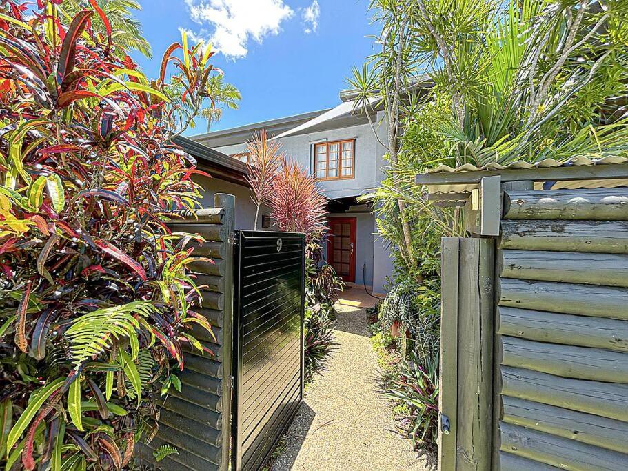 Oasis, In Leafy Whitfield. Villa Edge Hill ภายนอก รูปภาพ